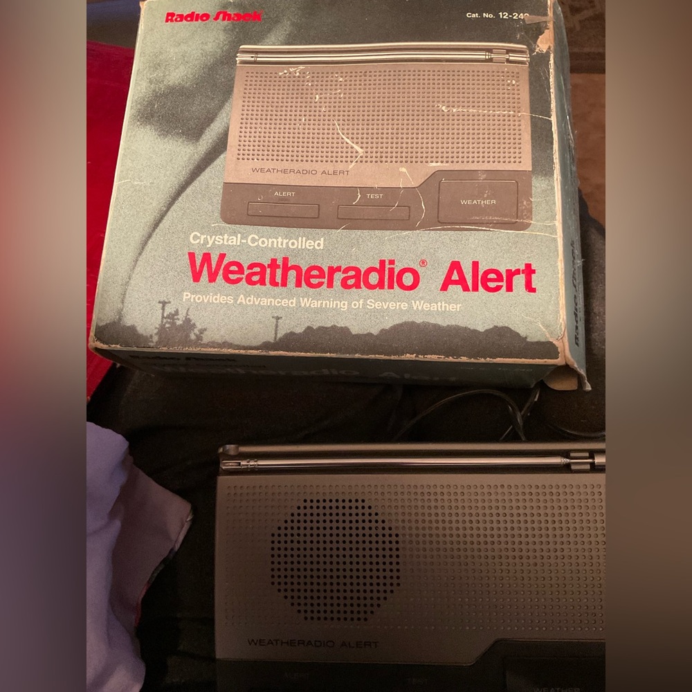 Radio Shack Weather Alert Radio Vintage!